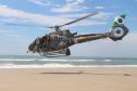 Céu e mar: Em conjunto, Corpo de Bombeiros e BPMOA fazem treinamento de guarda-vidas com apoio de aeronave em Matinhos 
