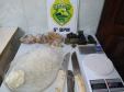 Após denúncia, policiais militares apreendem várias porções de cocaína, maconha e crack em Londrina (PR)