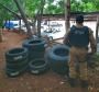 Em ocorrências distintas, BPFron apreende 33,5 pacotes de cigarros, 25 pneus e dois rádio comunicadores contrabandeados no Oeste do Paraná