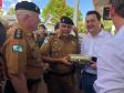 Governador do estado recebe homenagem do Comandante do 6º Batalhão durante o Show Rural em Cascavel