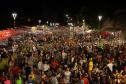 Com reforço da PM, multidões curtem terceiro dia de Carnaval no Paraná com mais segurança e diversão