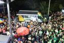 Com reforço da PM, multidões curtem terceiro dia de Carnaval no Paraná com mais segurança e diversão