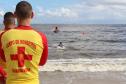 Mortes por afogamento caem 53,3% nas praias do Paraná durante a temporada de verão