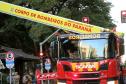 Bombeiros e Banda de Música da PM levam música a moradores em isolamento social em Curitiba