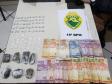 Dois adolescentes são apreendidos com crack, cocaína e maconha no município de Rolândia, no Norte do estado