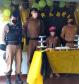 Admiradora da PM recebe visita de policiais no dia do aniversário em Pato Branco (PR)