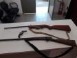 Em cumprimento de mandados, PM prende duas pessoas e apreende armas e aves silvestres nos Campos Gerais