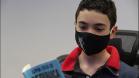 Filho de policial militar lança livro com orientações de segurança para crianças e jovens