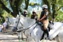 Inédito desfile motorizado da PM passa por cartões-postais da capital em alusão aos 166 anos da Corporação