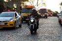 Inédito desfile motorizado da PM passa por cartões-postais da capital em alusão aos 166 anos da Corporação
