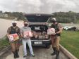 BPTran entrega 200 quilos de alimentos arrecadas por grupo sertanejo durante live