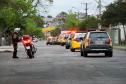 Bloqueios de trânsito do BPTran resulta no recolhimento de 48 carros e na prisão de 10 pessoas em Curitiba