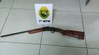 No Noroeste do estado, PM apreende duas armas de fogo e recupera carro carregado com cigarros contrabandeados