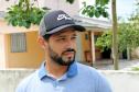 ONG doa brinquedos e Polícia Militar faz a entrega de presentes de Natal para crianças carentes em Pontal do Paraná