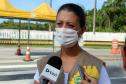 PM presta orientações sobre prevenção ao coronavírus, dengue e perturbação de sossego durante blitz em Pontal do Paraná (PR)