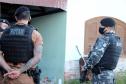 PM cumpre mandados judiciais no Litoral e encaminha dois homens por tráfico durante a Operação Vida