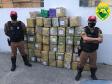 Caminhão com 985 quilos de maconha que seguia para Colombo (PR) é interceptado pelo BPRv na Rodovia da Uva