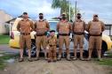 Menino admirador da PM recebe visita de policiais e ganha fardinha de presente de aniversário em Morretes (PR)