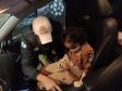 Policiais militares de Curitiba e de Pinhais se juntam e fazem surpresa para menina fã da PM