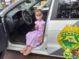 Pequena fã da PM comemora seu aniversário de 5 anos na sede do batalhão de Pato Branco, no interior do estado