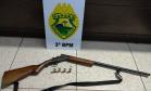 No Sudoeste do Paraná, PM apreende duas armas de fogo e encaminha suspeitos, em ações distintas