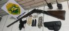 Ação conjunta do BPFron e do NOC da Polícia Civil apreenderam duas armas de fogo e munições em Ivaté, no Noroeste do estado