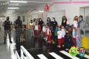 Equipe do Canil do 4º Batalhão visita alunos de escola em Maringá e apresenta o Cão de faro Arya