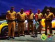 Policiais de Pinhais fazem surpresa para fã da PM no seu aniversário