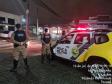 PM prende dois foragidos da justiça e aplica autos de infração de trânsito durante a operação Polígono, em Fazenda Rio Grande,na RMC 
