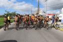 Mais de 200 ciclistas de todo Paraná participam junto com a PM de desafio de 27 quilômetros, no litoral