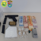 No Litoral do estado, PM prende quatro pessoas e apreende uma arma de fogo e mais de 800 gramas de drogas