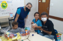 Polícia Militar doa chocolates para 107 crianças autistas na Páscoa, em Maringá