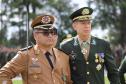 Comandante-Geral da PMPR recebe Medalha do Exército em solenidade 