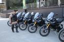 Investimento de R$ 63 milhões: Ratinho Junior entrega 431 motos e viaturas para a PMPR
