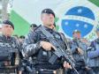 A Polícia Militar participa de maneira estratégica, mobilizando efetivo local e unidades especializadas 