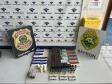 Polícia Militar do Paraná apreende veículo carregado com pacotes de cigarros e anabolizantes em Céu Azul