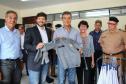 Da esquerda para direita José Richa Filho Secretário de Infraestrutura e LogísticaDeputado Estadual Tiago AmaralGovernador Beto Richa Professora Ana Seres Trento Comin Secretária de Estado da Educação e o Comandante Geral da Polícia Militar Coronel QOPM Mauricio Tortato