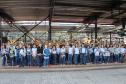 Curitiba, 11 de maio de 2018. 11-05-2018 Entrega de rosas em homenagem ao Dia das Mães
