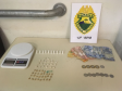 Policiais militares apreendem 390 gramas de drogas em dois bairros de Curitiba