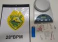 PM apreende droga, recupera fardos de fumo e espingarda, e prende três homens no Sudeste do estado