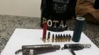 Homem é flagrado pela PM manuseado uma garrucha, é preso e mais seis armas de fogo acabam apreendidas