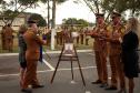 São José dos Pinhais, 02 de agosto de 2019.  Passagem de Comando do 6º CRPM. Foto: Cel. QOPM Valterlei Mattos de Souza, Cel. QOPM Pericles de Matos, Comandante-Geral da PMPR, e o Cel. QOPM Nivaldo Marcelos da Silva, Comadandante do 6º CRPM, inauguram a fotografia do mural de ex-Comandantes do 6º CRPM.