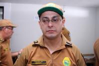 Policiais militares promovidos recebem novas divisas em Matinhos (PR)