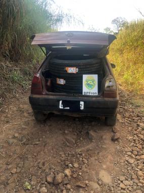 BPFron apreende veículo carregado com pneus contrabandeados em Foz do Iguaçu (PR)