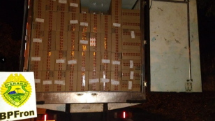 BPFron apreende 34 mil pacotes de cigarros contrabandeados no Oeste do estado