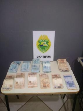 PM recupera R$ 29 mil em dinheiro após tentativa de roubo em Umuarama, no Noroeste do estado