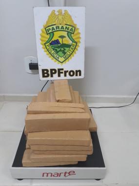 Ação integrada de policiais militares de Guaíra e Cianorte resulta na recuperação de carro roubado