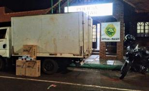 Caminhão com cigarros contrabandeados é apreendido pelo BPFron, em Entre Rios do Oeste (PR)