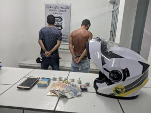 PM flagra comércio de drogas no Morro do Cristo e encaminha homem à delegacia de Guaratuba