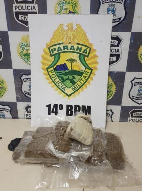 Diversos tabletes de haxixe são apreendidos pela PM em ônibus que fazia rota de Foz do Iguaçu x Ponta Grossa, no Oeste do estado